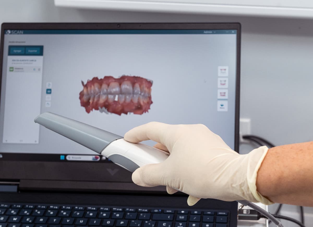 Odontología estética en A Coruña